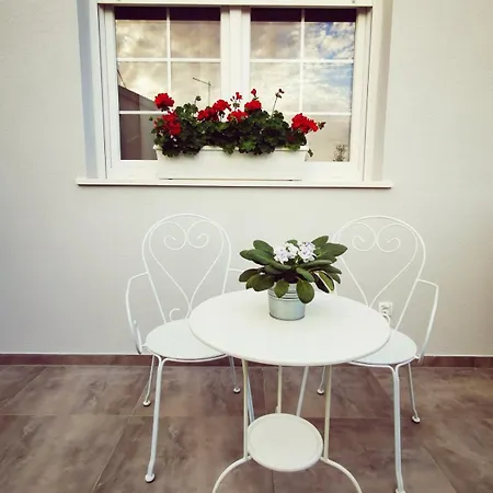 Apartment Boutique Lola Fazana